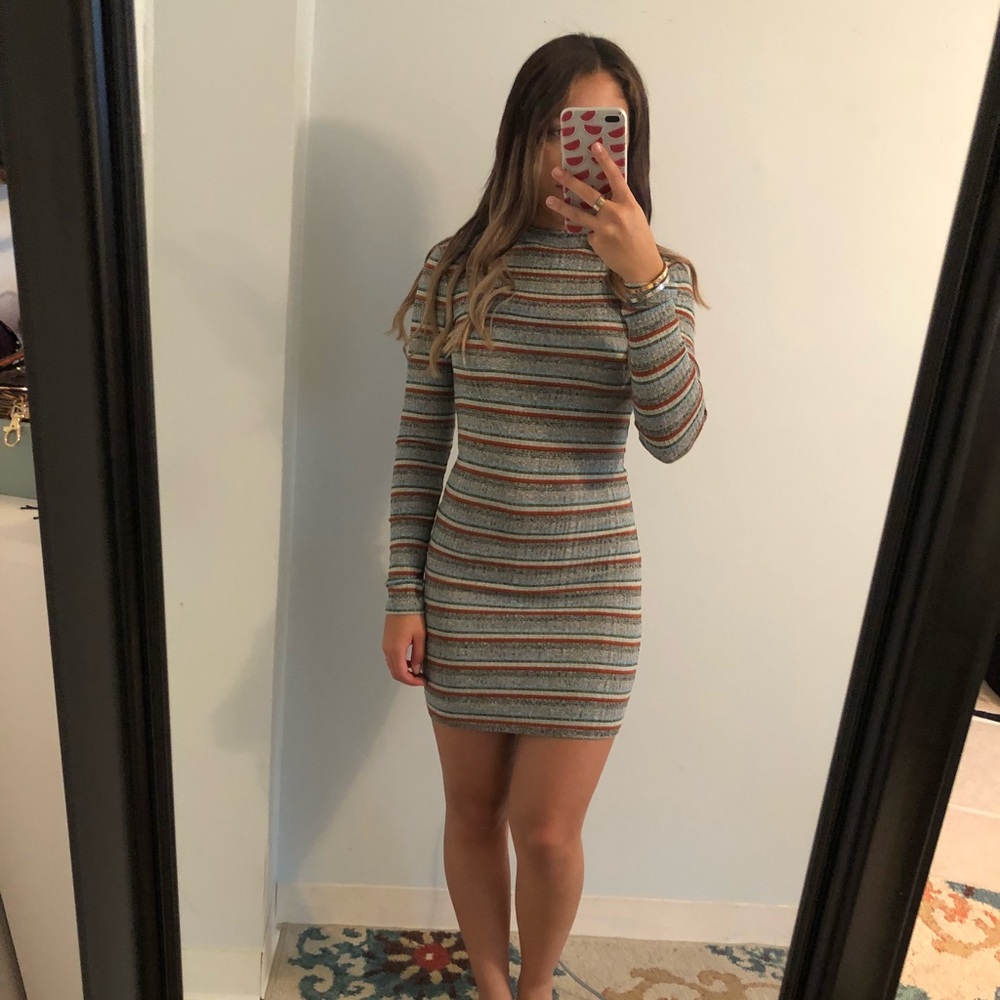 STRIPED MAXI DRESS